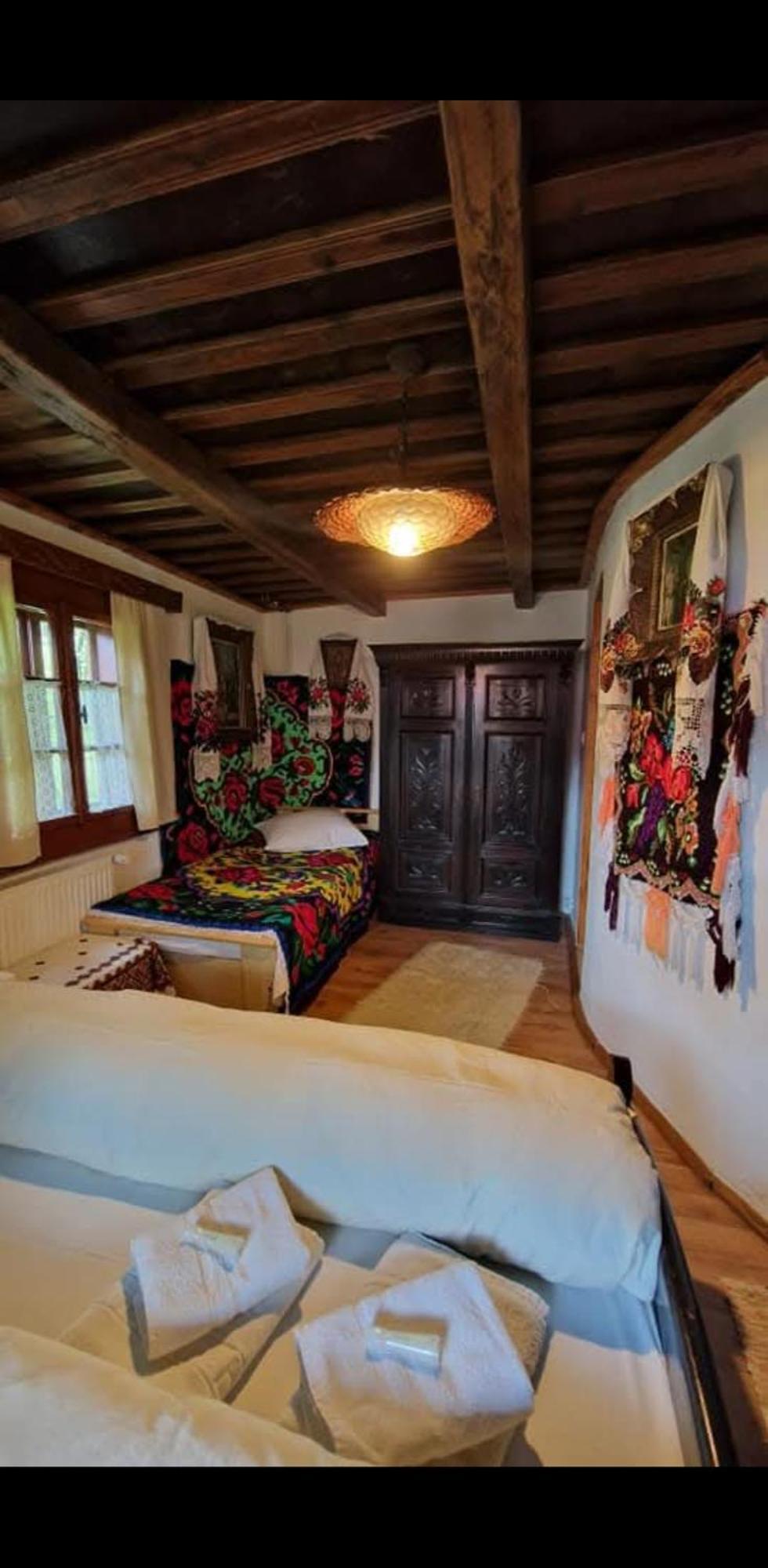 Pensiunea Rustic Oncesti Buitenkant foto